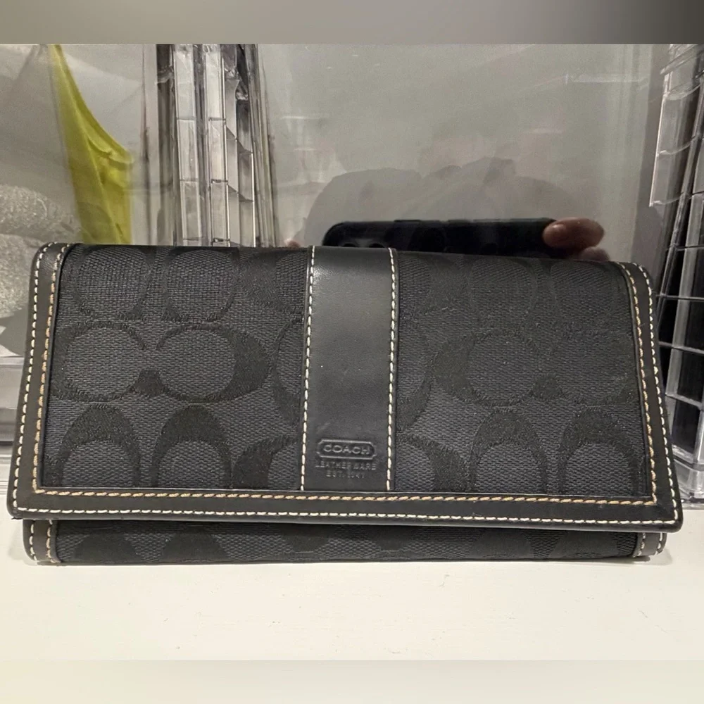 Coach Black Signature Clutch - Picture 3 of 7